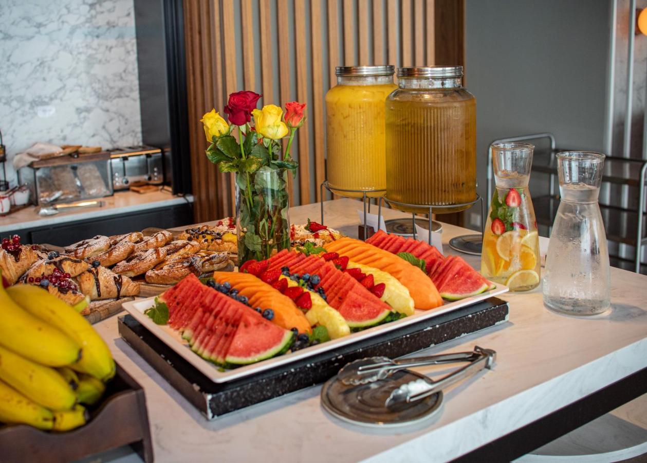 Отель Courtyard By Marriott Reykjavik Keflavik Airport Экстерьер фото