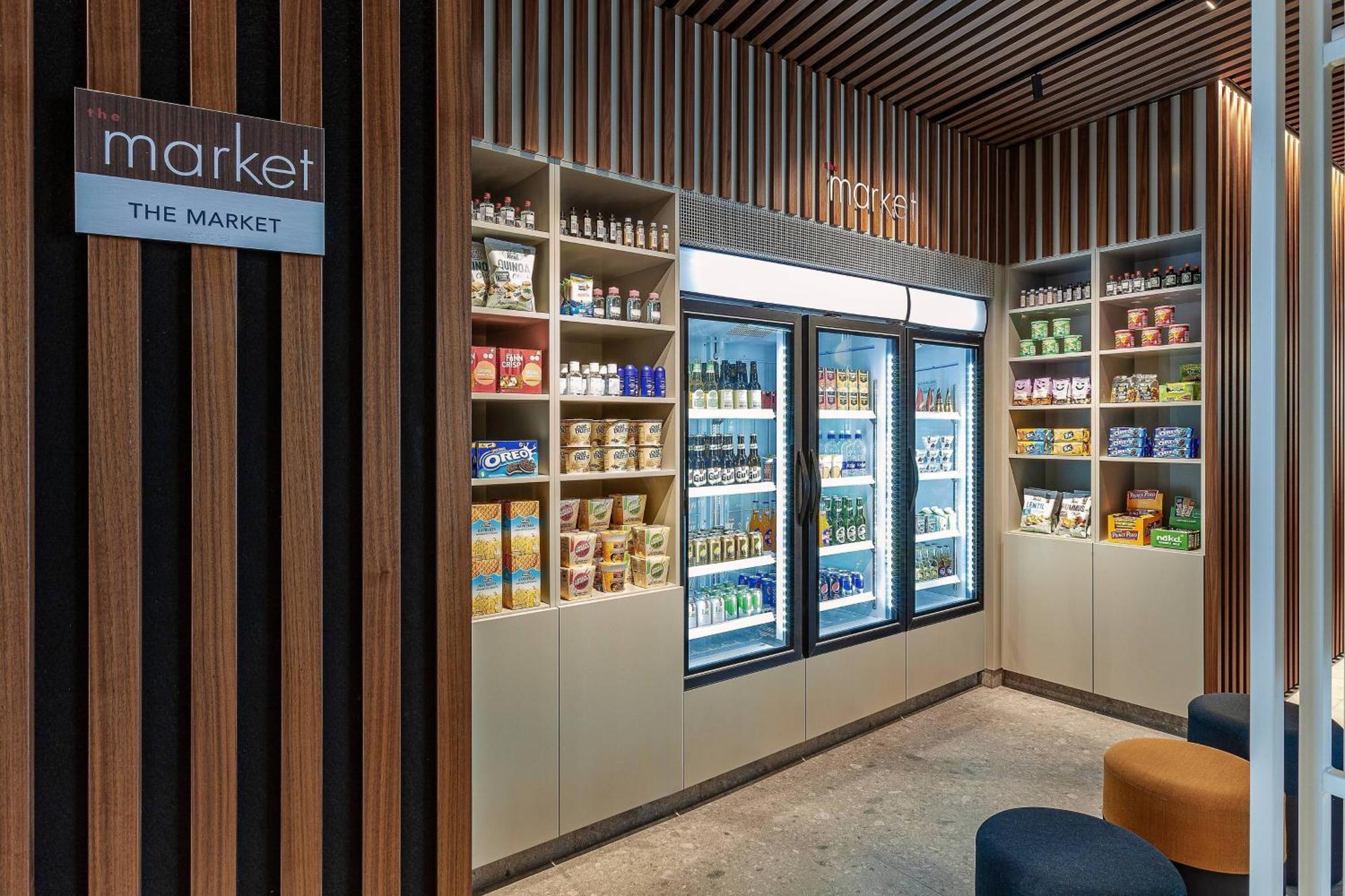 Отель Courtyard By Marriott Reykjavik Keflavik Airport Экстерьер фото